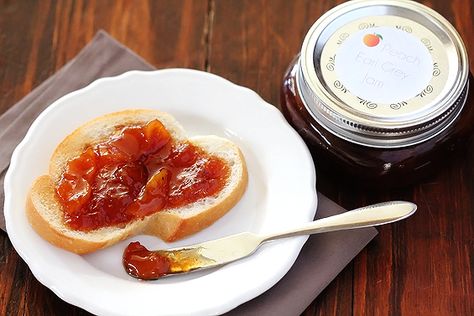 Peach Earl Grey Jam | gimmesomeoven.com Buttery Toast, Bacon Jam Recipe, Savory Jam, Banana Jam, Homemade Jams, Jam Recipes Homemade, Strawberry Balsamic, Gimme Some Oven, Berry Jam