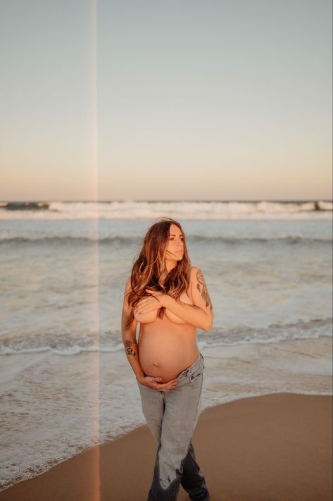 Pregnant women topless in jeans walking along the beach. Maternity Photography Ocean, Ocean Maternity Shoot, Maternity Shots, Ocean Outfits, Motherhood Session, Bump Photos, Mommy Time, Maternity Inspiration, Maternity Pics