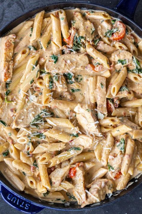 Creamy Tuscan Chicken Pasta, Cast Iron Skillet Recipes Dinner, Tuscan Pasta, Cast Iron Skillet Cooking, Cast Iron Chicken, Tuscan Chicken Pasta, Skillet Dinner Recipes, Creamy Tuscan Chicken, Iron Skillet Recipes