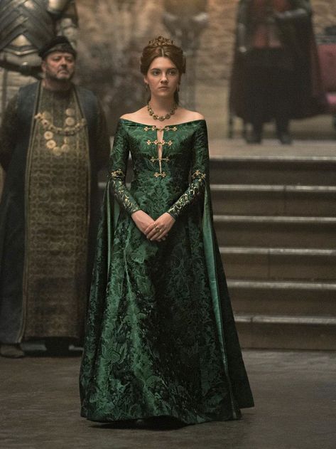 house of the dragon hotd Game Of Thrones Green Dress, Alicent Hightower Wedding Dress, House Of The Dragon Wedding Dress, House Of Dragon Fashion, House Of Dragons Costume, House Of The Dragon Costume Design, House Of Dragons Dresses, House Of The Dragon Cosplay, House Of Dragon Dresses