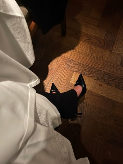 Prada Brushed Leather Slingback Pumps, Prada Pumps Outfit, Prada Slingback Pumps, Bridal Dpz, Prada Slingback, Small Bedroom Inspiration, Pumps Outfit, Prada Pumps, Prada Heels