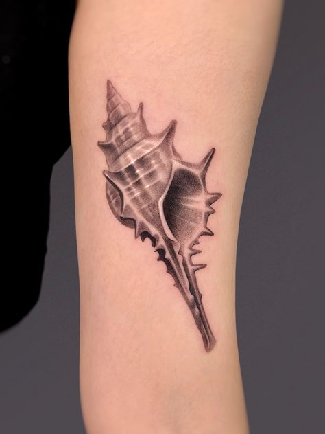 The Delicate Touch of Micro-Realism: Gyan's Tattoo Artistry | iNKPPL Micro Realistic Tattoo Design, Micro Real Tattoo, Microrealistic Tattoo, Mini Realistic Tattoo, Small Realistic Tattoo, Male Tattoo Artist, Small Realism Tattoo, Micro Realism Tattoo Design, Tats Designs