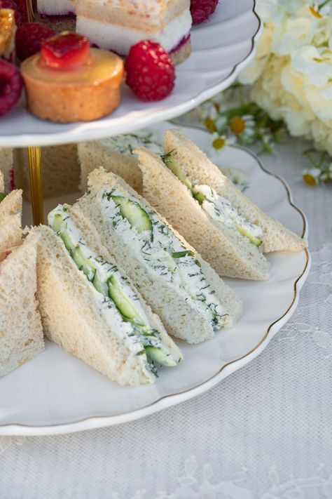 Cream Cheese & Cucumber Sandwiches are my favorite classic tea party food! This simple recipe is rich and flavorful, yet refreshing at the same time. Cucumber Dill Cream Cheese Sandwiches, Cucumber Sandwiches Aesthetic, Picnic Tea Party Birthday, Aesthetic Tea Party Food, Wedding Simple Food Ideas, Tea And Sandwiches, Cumcuber Tea Sandwiches, Cottagecore Sandwiches, Cucumber Cream Cheese Spread