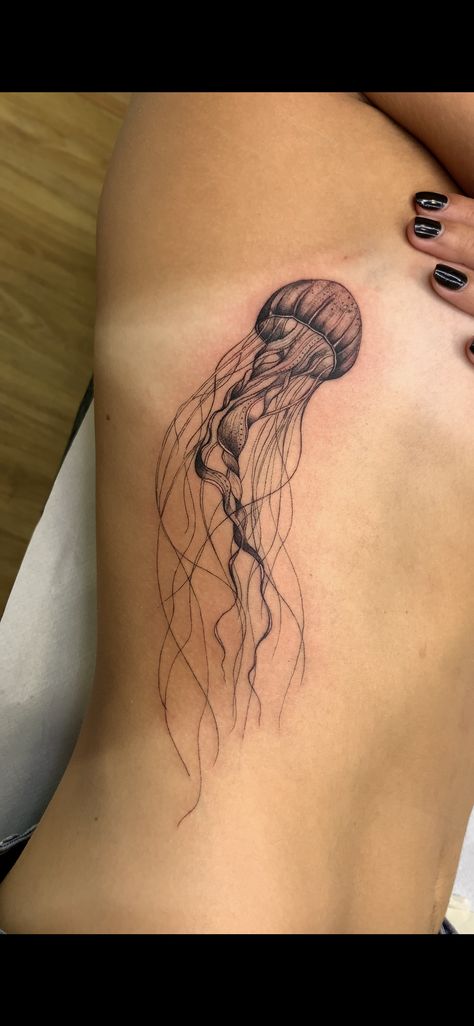 Ocean Sleeve, 16 Tattoo, Tier Tattoo, Tattoo Time, Jellyfish Tattoo, Geniale Tattoos, Medusa Tattoo, Geometric Tattoos, Hair Streaks