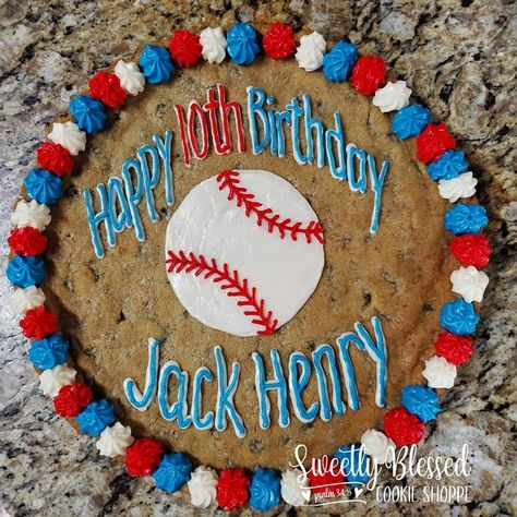 Baseball Birthday Cookie Cake, Baseball Cookie Cake Ideas, Cookie Cake Birthday Designs Boy, Baseball Cookie Cake, Cookie Cake Recipe Easy, Patriotic Cakes, Happy Birthday Baseball, Cake Frosting Designs, Letter Cakes