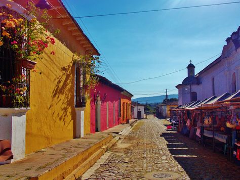 Bright colours of Suchitoto-El Salvador El Salvador Photography, El Salvador Aesthetic, Salvadoran Art, Apaneca, El Salvador Culture, El Salvador Travel, Outdoors Quotes, Uganda Travel, Guatemala Travel