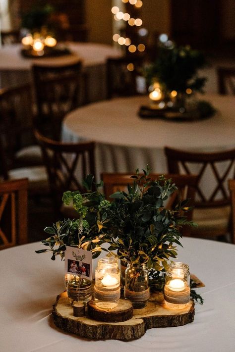 Floral Centrepieces, White Floral Centerpieces, Faith Photography, Rustic Wedding Decorations, Candle Wedding Decor, Wedding Cake Rustic, Rustic Wedding Venues, Rustic Wedding Centerpieces, Table Wedding