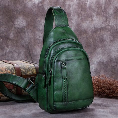 Sling Backpack Purse, Leather Sling Bags, Female Shoulder, Sling Pack, Green Handbag, Bags Casual, Leather Sling Bag, Brown Leather Handbags, Leather Fanny Pack