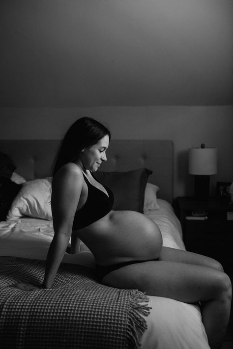 Maternity Self Portrait Ideas, Window Maternity Photos, Self Pregnancy Photos Ideas, Outside Pregnancy Photos, Pregnant Poloroid Pictures, Candid Pregnancy Photos, Pregnant Pictures Ideas, Self Maternity Pictures, Simple Pregnancy Photos