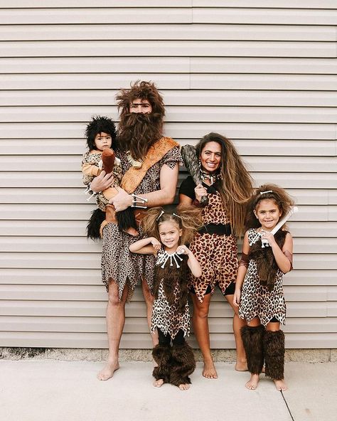 Family Costumes With 2 Daughters, Diy Animal Costumes For Adults, Croods Halloween Costume Family, Cavemen Halloween Costume, Caveman Family Costume, Family Halloween Costumes With Witch, Farm Animal Family Costumes, The Croods Halloween Costume, Unique Family Halloween Costumes For 4