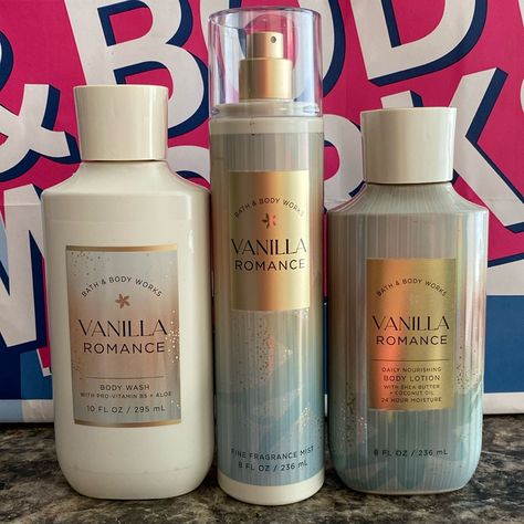 Bath & Body Works Set Vanilla Romance 1. Fine Fragrance Mist 236 Ml. 1. Shower Gel 295 Ml. 1. Body Lotion 236 Ml. New Vanilla Romance, Vanilla Romance Bath And Body Works, Bath N Body Works, Bath And Body Care, Fall Scents, Sweet Scents, Fragrance Mist, Shower Gel, Body Skin