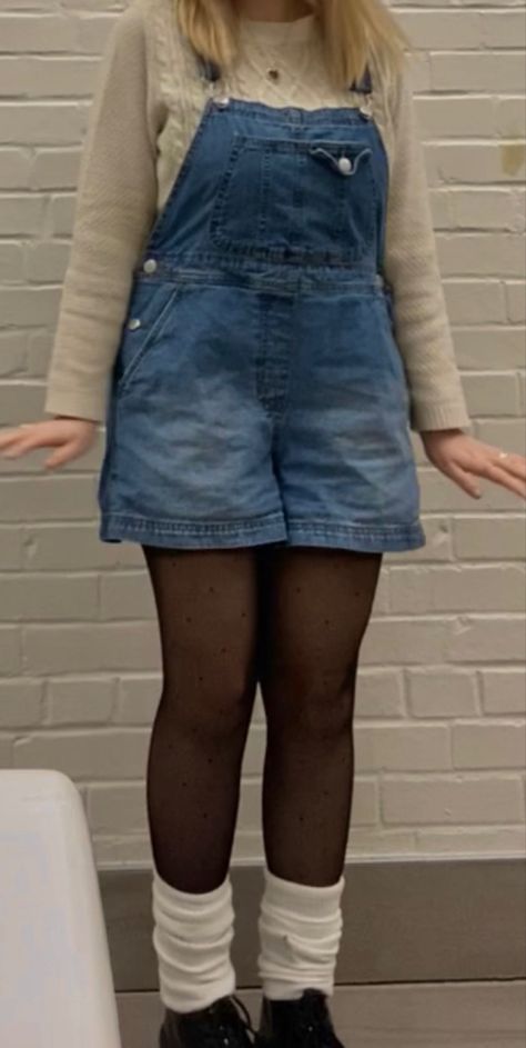 Overalls And Tights, Overall Shorts Outfit Winter, Overalls Turtleneck Outfit, Overall Shorts Outfit Midsize, Overalls Shorts Outfit Fall, Short Overalls Outfit Winter, Short Overalls With Tights, Outfits With Overalls Winter, Fits With Overalls