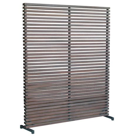 Find Room Dividers & Privacy Screens at Wayfair. Enjoy Free Shipping & browse our great selection of Accent Furniture including hanging and folding room dividers. Room Divider Ideas Diy, Slatted Wall, Macrame Room Divider, Temporary Room Dividers, Fabric Room Dividers, Portable Room Dividers, Glass Room Divider, Store Venitien, Bamboo Room Divider