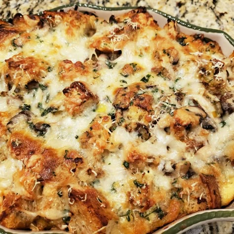 Savory Bread Pudding Recipe, Mushroom Bread Pudding, Leeks Recipe, Savory Bread Pudding, Recipes Sides, Savory Bread Puddings, Leek Recipes, Bread Puddings, Savory Bread