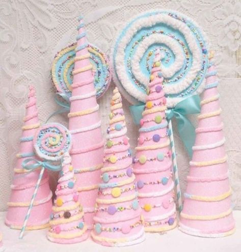 Christmas Aesthetic Ideas, Mansion Christmas, Pink Christmas Aesthetic, Candy Decorations Diy, Cotton Candy Cone, Pastel Christmas Decor, Candy Trees, Candy Cone, Candy Christmas Tree