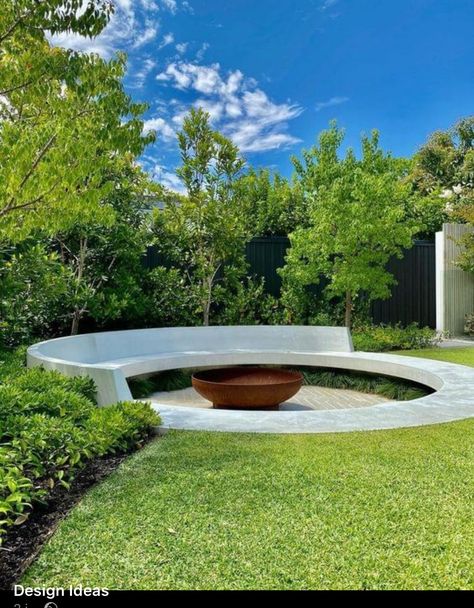 Circular Bench, Outdoor Fire Pit Seating, Sunken Fire Pits, Landscaped Garden, Fire Pit Ideas, Outdoor Fire Pit Designs, Fire Pit Landscaping, Pool Landscape Design, Fire Pit Seating