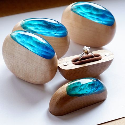 Unique Ring Box, Resin And Wood Diy, Unique Engagement Gifts, Resin Box, Beach Proposal, Rustic Wedding Decorations, Proposal Ring Box, Oval Engagement Ring, 카드 디자인