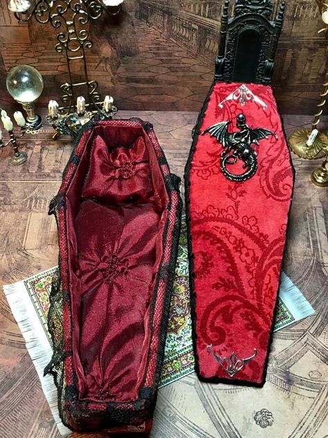 Vampire Casket Aesthetic, Vampire Coffin Aesthetic, Coffin Bed Vampire, Vampire Coffin Tattoo, Coffin Aestethic, Coffin Aesthetics, Vampire Items, Vampire Lifestyle, Vampy Aesthetic