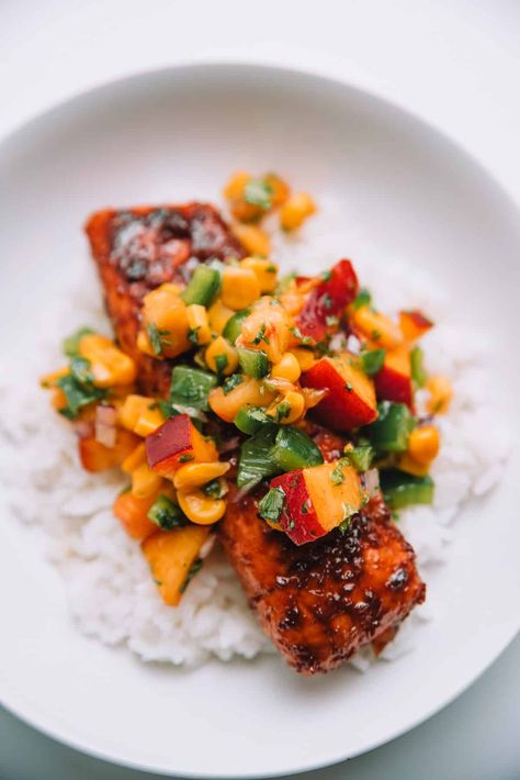 Salmon Peach Salsa, Peach Mango Salsa Salmon, Salmon And Peaches Recipe, Wedding Salmon Dinner, Food With Peaches, Peach Salsa Salmon, Dinner With Peaches, Peach Salmon Recipe, Peach Savory Recipes