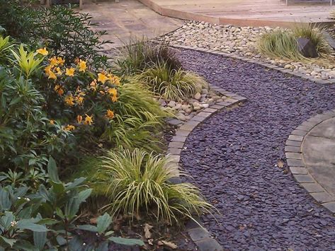 Path with plum slate chippings edged with sandstone setts Chipped Slate Path, Plum Slate Garden Ideas, Fieldstone Steps, Sandstone Setts, Plum Slate, Slate Garden, Slate Patio, Path Ideas, Walkway Ideas