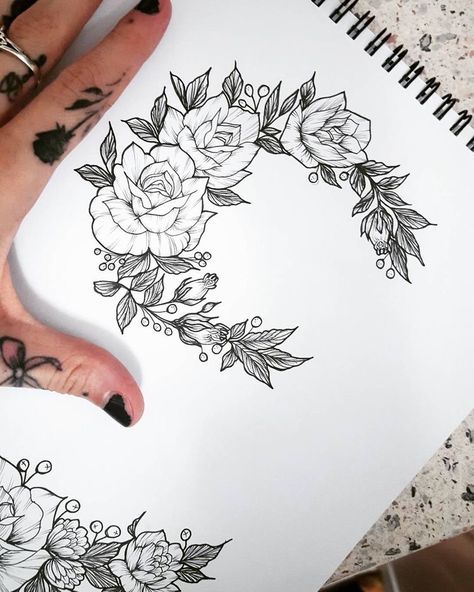 Tattoo Designs Drawings, Horse Shoe Tattoo, Illustration Botanical, Tattoo Background, Flower Moon, Tattoo Now, Botanical Tattoo, Floral Tattoo Design, Full Sleeve Tattoos