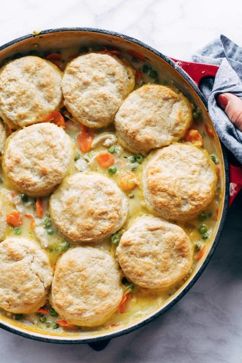 Chicken Pot Pie with Biscuits Recipe - Pinch of Yum Dutch Oven Recipes Chicken, Oven Recipes Chicken, Cold Weather Recipes, Gluten Free Chicken Pot Pie, Chicken Pot Pie With Biscuits, Pot Pie With Biscuits, Chicken Pot Pies, Chicken Pot Pie Soup, Pot Pie Soup