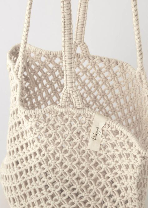 Tote Bags Crochet, Macrame Tote Bag, Macrame Beach, Upcycled Tote, Pola Macrame, Perfect Beach Bag, The Beach People, Beach People, Bags Crochet