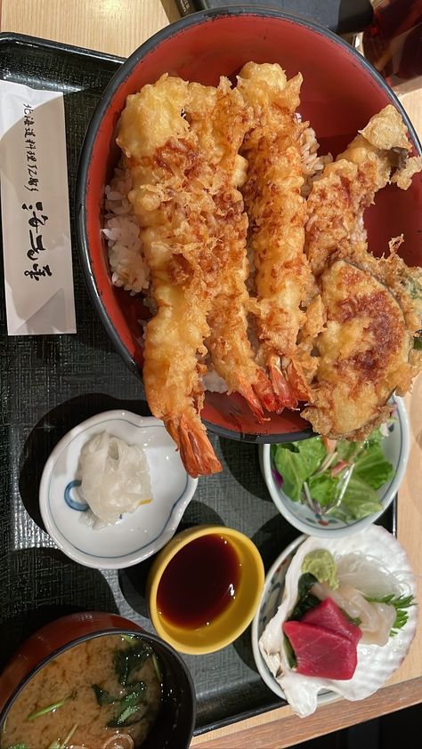 Fancy Japanese Food, Japan Food Restaurant, Japanese Food Aesthics, Authentic Japanese Food, Japan Street Food, Japanese Street Food, K Food, Food Goals, Japan Food