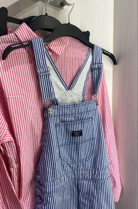 Blue And White Striped Overalls Outfit, Striped Dungarees Outfit, Striped Dungarees, Dungaree Outfit, Stripy Tops, Overalls Outfit, Stripe Outfits, Silky Dress, Striped Jeans