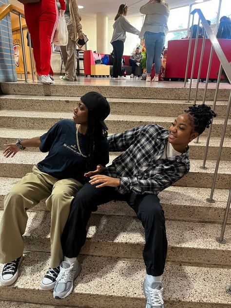 Tlc Spirit Week, Throwback Ideas Spirit Week, Craig And Smokey Costume Friday, Cartoon Characters Spirit Week, Rockstar Vs Rapper Spirit Week, Cute Throwback Outfits For Spirit Week, Smokey And Craig Costume, Album Cover Outfits Spirit Week, 90s Days Spirit Week