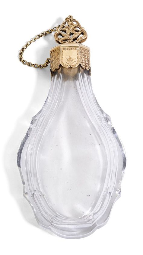 Perfumes Bottles, Hogwarts Life, Antique Quotes, Beautiful Bottles, 3d Ideas, Perfume Bottle Design, Beautiful Perfume Bottle, Antique Perfume Bottles, Beautiful Perfume