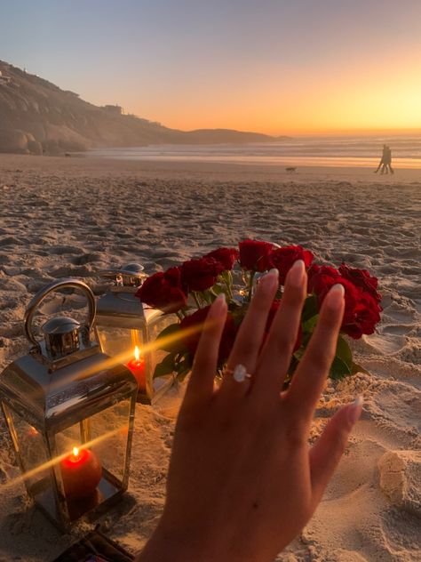 Engagement Rings Vision Board, Visionboard Aesthetic Engagement, 2024 Vision Board Aesthetic Engaged, Vision Board Inspo Pictures Proposal, Aesthetic Vision Board Pictures Engagement, Vision Board Ideas Engagement, Rose Beach Proposal, Getting Proposed To Aesthetic, Vision Board Pictures Engagement