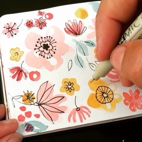 Easy watercolor flower                                                                                                                                                                                 More Watercolour Simple, Simple Watercolor Flowers, Ohn Mar Win, غلاف الكتاب, Arte Doodle, Drawing Flowers, Mail Post, Piece Of Paper, 수채화 그림