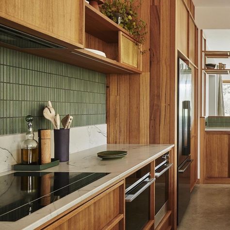 Mcm Kitchen, Cosy Spaces, Mid Century Modern Kitchen, Galley Kitchen, Mid Century Kitchen, Remodel Kitchen, Green Tile, Kitchen Inspiration Design, Chapel Hill