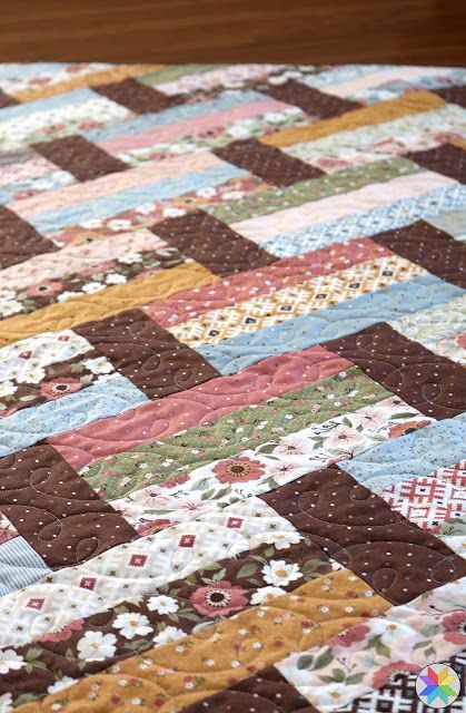 Basic Quilt Patterns, Easy Quilting Projects, Antique Quilts Patterns, Strip Quilt Patterns, Fat Quarter Quilt Pattern, Easy Quilting, Lap Quilt Patterns, Jelly Roll Quilt Patterns, Basic Quilt