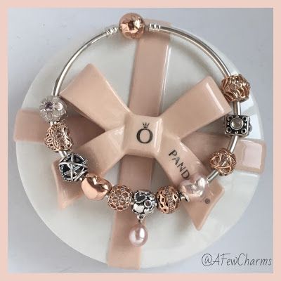 Gold And Silver Pandora Bracelet, Silver Pandora Bracelet, Pandora Bracelet Designs, Pandora Inspiration, Pandora Rose Gold, Pandora Gold, Pandora Jewelry Charms, Pandora Rose, Rose Gold And Silver