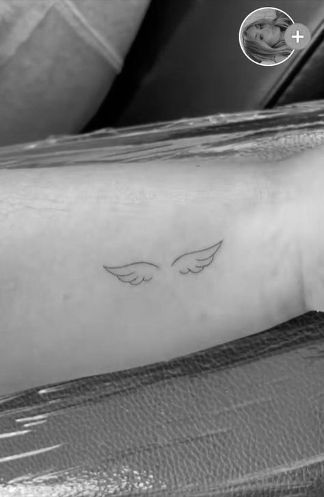 Angel Wings Stick And Poke, Angel Wings Tattoo With Date, Dainty Wing Tattoo, Angel Wing Tattoo On Wrist, Single Wing Tattoo, Angel Wings Small Tattoo, Fine Line Angel Wings, Simple Angel Wings Tattoo, Phi Tattoo