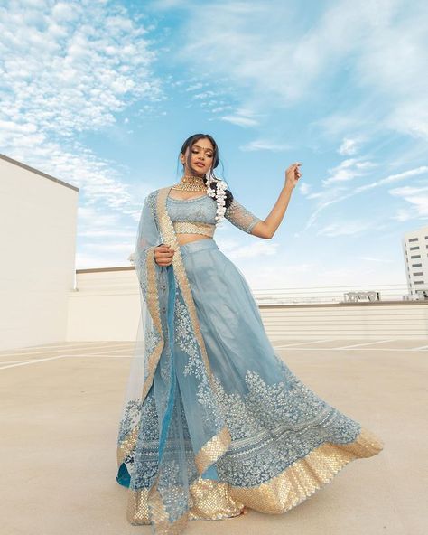 India Dress Traditional, Lehenga Aesthetic Photoshoot, India Sari Dress, India Outfits Traditional, Indian Sari Dress Traditional, Indian Clothes Aesthetic, Indian Modeling Photoshoot, Sruthi Jayadevan, Lehenga Photoshoot