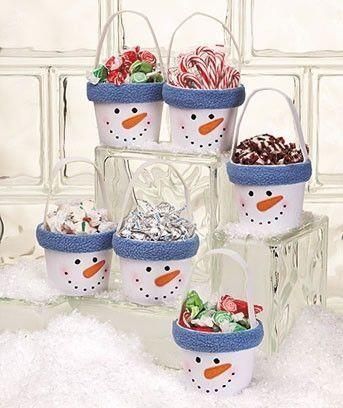 Christmas craft....I am doing this for the office next year if I remember...lol Snowman Treats, Clay Pot Crafts, Snowman Crafts, Christmas Goodies, Noel Christmas, Christmas Crafts For Kids, Winter Crafts, Xmas Crafts, Christmas Crafts Diy