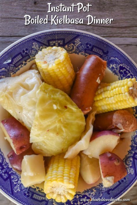 This Instant Pot Boiled Kielbasa Dinner features cabbage, potatoes and corn and is ready in less than 15 minutes. It is a perfect summer meal when sweet corn is in season that the entire family will enjoy. You can also use frozen sweet corn on the cob in this dish. Boiled Dinner Kielbasa, Boiled Kielbasa, Crockpot Receipts, Boil Cabbage Recipe, Boil Cabbage, Cabbage Boiled, Kielbasa Dinner, Sausage Boil, Camper Recipes