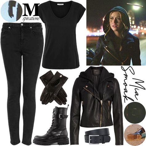 Disney Bonding, Divergent Outfits, Supernatural Inspired Outfits, Hunger Games Outfits, Trousers Women Outfit, Wednesday Outfit, Runners Outfit, Combat Clothes, Vampire Diaries Outfits