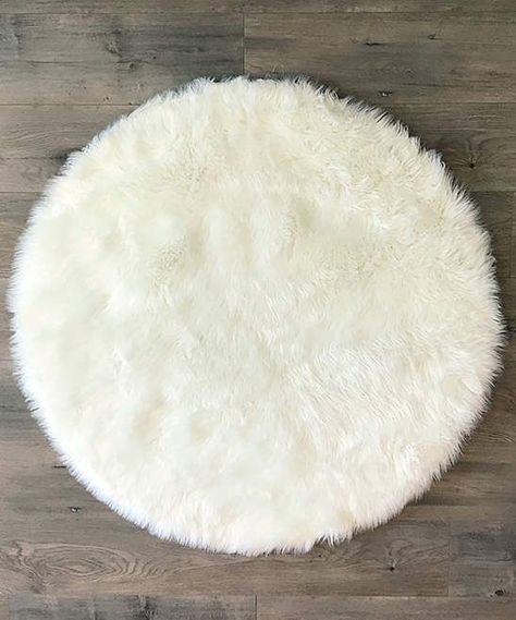 Fur Background Photoshoot, White Fur Background, Fluffy Background, Colorful Rugs Living Room, Fur Background, Rug Fluffy, Baby Photography Backdrop, Logo Online Shop, Baby Boy Newborn Photography