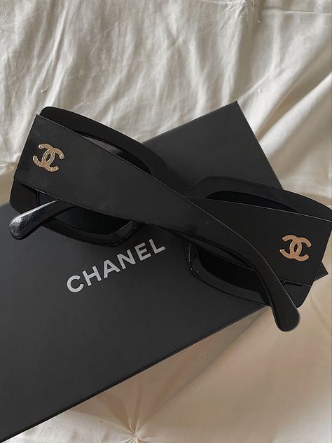 Chanel Glasses Sunglasses, Channel Sunglasses, Chanel Glasses, Expensive Jewelry Luxury, Trendy Glasses, نظارات شمسية, Cute Sunglasses, Fashion Eye Glasses, Stylish Glasses