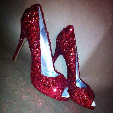 This listing is for a custom-made pair of sparkly shimmer heels! These heels are made to your specifications.  They can be any height...any style....and any size.  If you browse my shop you'll see many past examples of styles I've made and colors I've used.   I only use heels that are completely true to size and extremely comfortable.   I have other heel listings in my shop also that are jeweled or beaded.  They all shimmer and sparkle, but they have slightly different looks. The general time it Quinceanera Heels, Quince Heels, Red Quinceanera Ideas, Shoes For The Bride, Quinceanera Shoes, Bling Wedding Shoes, Red Quince, Red Wedding Shoes, Color Bordo