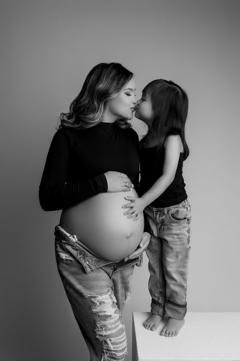 This duo was just the cutest 😍 www.thestudiooc.com #maternityphotographer #ocmaternityphotographer #losangelesmaternityphoto #maternityfashion #pregnancystyle #newbornphotographer #newbornphotography #editorialstyle #blackandwhitephotography #maternityphotography #orangecountynewbornphotorapher Studio Maternity Shoot With Daughter, Maternity Family Studio Photoshoot, Stool Maternity Shoot, Pregnancy Shoot With Toddler, Pregnancy Photoshoot With Toddler, Maternity Photo Shoot With Toddler, Maternity Pics With Toddler, Maternity Photography Ideas Studio, Studio Maternity Shoot With Toddler