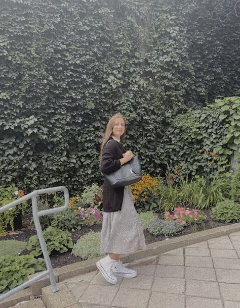 Loved this long skirt fit that I wore on a chilly day this summer✨ Thrifted the skirt but the cardigan is from h&m and the white turtleneck tank top is from dynamite🤍 Shoes are white high top platform converse👟💖 Platform Converse Outfit Dress, White Platform Converse Outfit, High Top Platform Converse, Platform Converse Outfit, Converse Platforms, White Platform Converse, Turtleneck Tank Top, Converse Outfit, Platform Converse