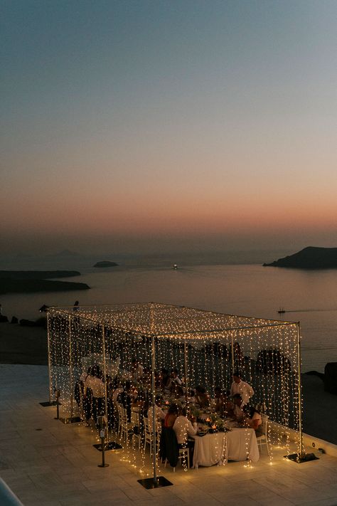 Are you in search of the top wedding venues in Santorini ? The truth is that there are so many beautiful venues in Santorini. And it’s really difficult to find the one of your dreams. #santoriniwedding #santorini #weddingdecor Private Wedding Dinner, Night Beach Weddings, Pom Pom Projects, Lighthouse Photography, Marly Bird, Dream Beach Wedding, Dream Wedding Decorations, Private Wedding, Dream Wedding Venues