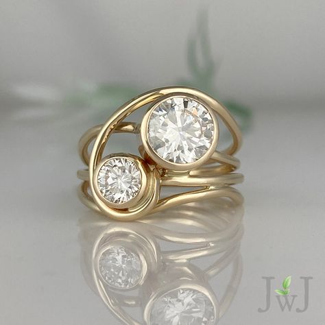 Pamela's Horizon Ring - Jeanette Walker Jewellery Multi Stone Engagement Ring, Jewelry Redesign, Dig Jewelry, Rings 2023, Modern Diamond Rings, Band Rings Women, Mothers Ring, Ring Inspo, Family Rings