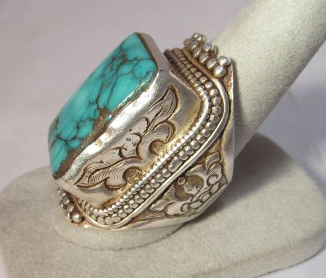 Old Tibetan Turquoise Ring... Ethnic Rings, Best Ring, Shine Like A Diamond, Turquoise Jewellery, Silver Turquoise Ring, Tibetan Jewelry, Tibetan Turquoise, Turquoise Ring Silver, Fun Jewelry