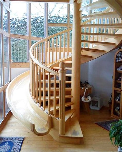 modern interiors with spiral staircase design Spiral Staircase Plan, Staircase Slide, درابزين السلم, Spiral Stairs Design, Stair Slide, Concrete Staircase, Cosy Home, Spiral Stairs, Modern Staircase